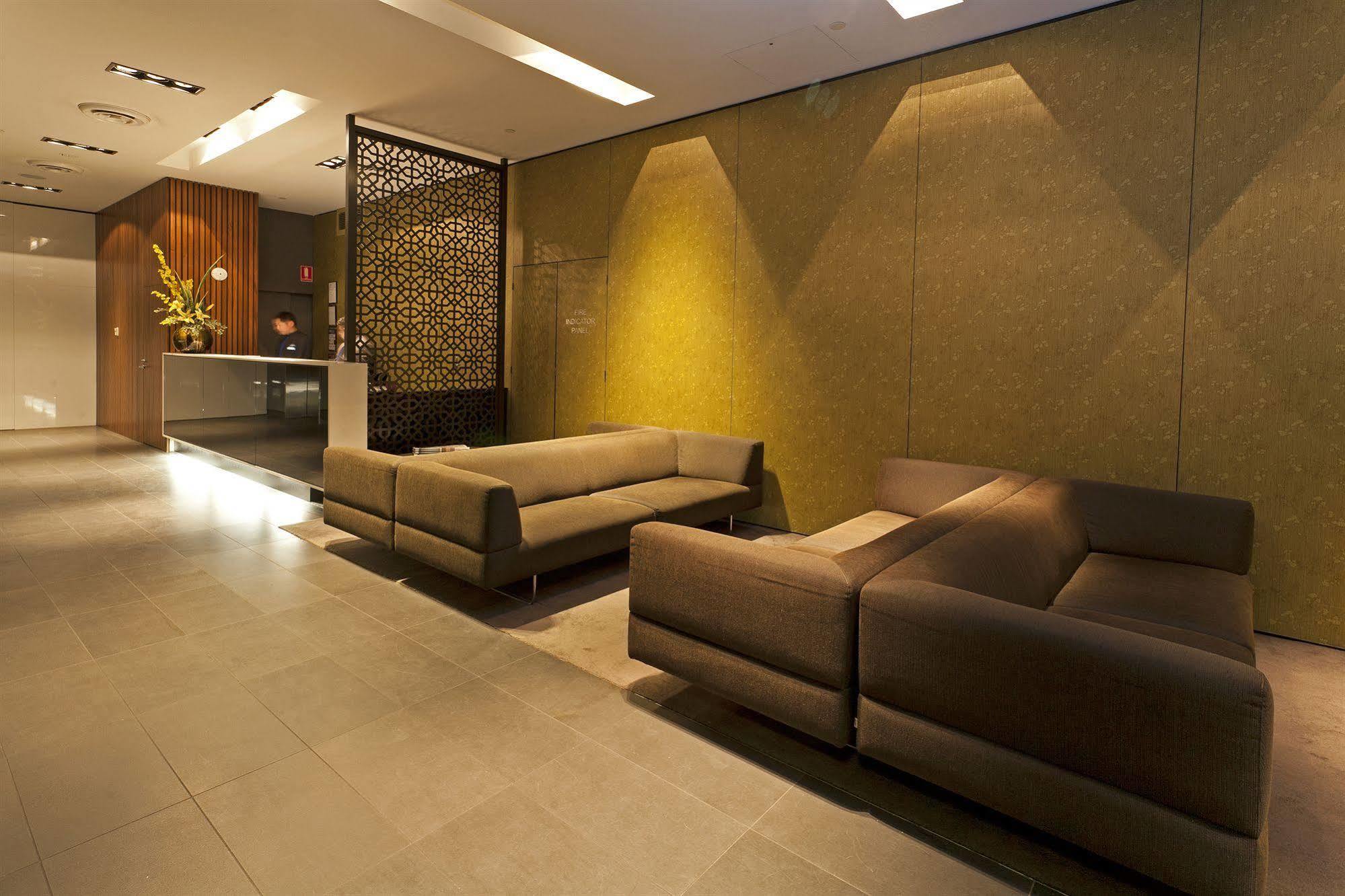Causeway 353 Hotel Melbourne Eksteriør billede